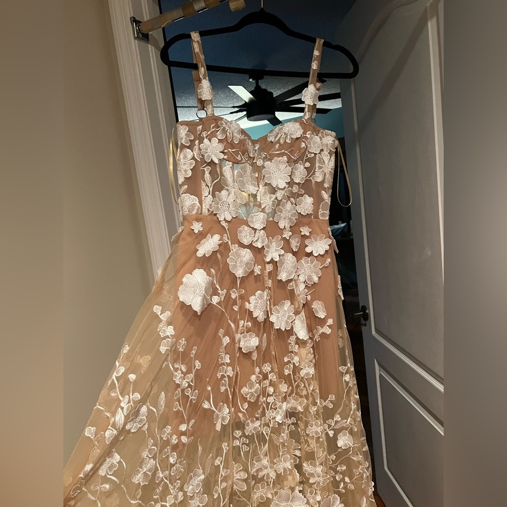 Bronx and Banco Cream Maxi Gown with White Floral Appliqué - Picture 2 of 5